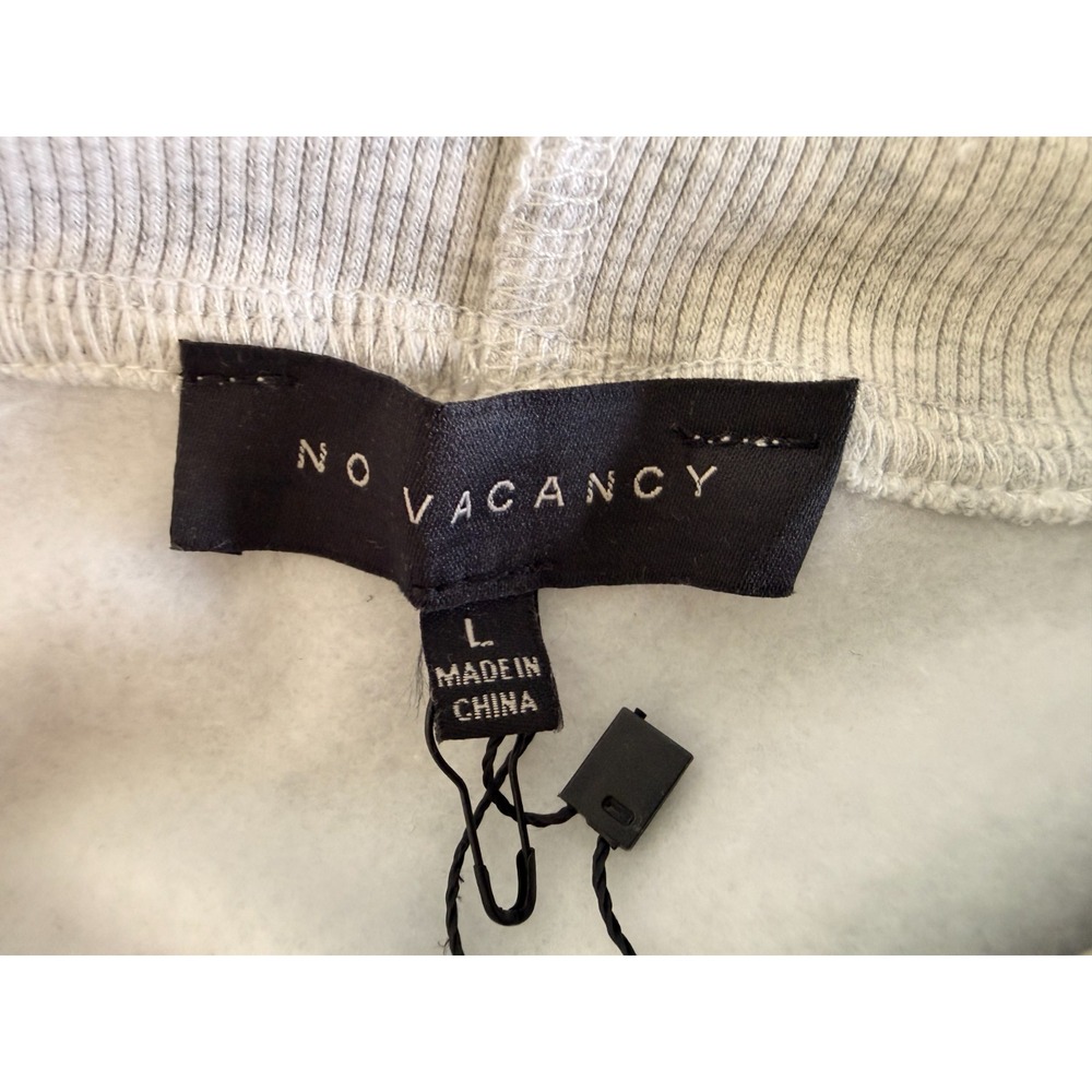 No Vacancy Gray Utility Lounge 2Pc Set L Cargo Cropped Hoodie & Zip Leggings NWT - Picture 3 of 9